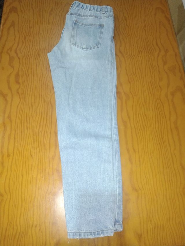 Lote 4 pantalones vaqueros T.9-10