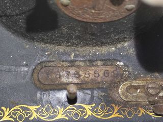 Maquina de coser singer