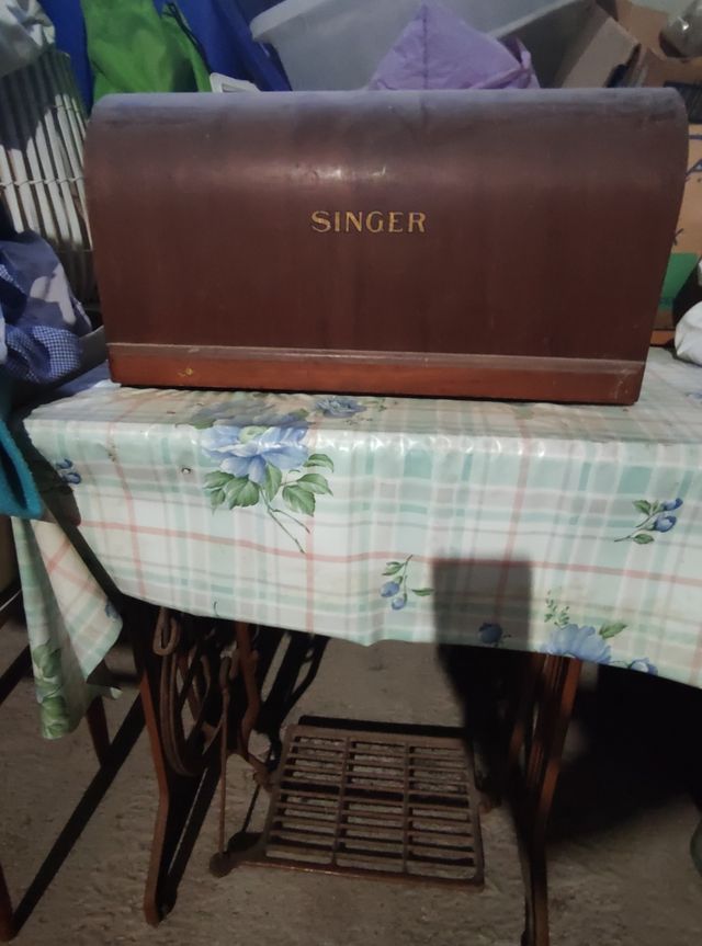 Maquina de coser singer