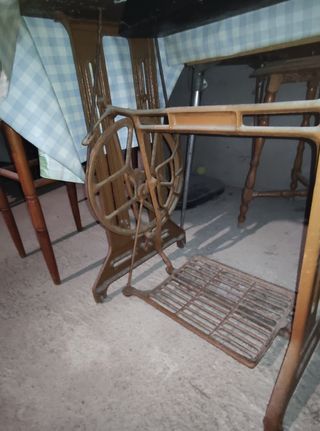 Maquina de coser singer