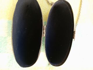 Bolso de fiesta vintage. Metal