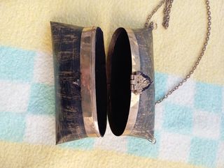 Bolso de fiesta vintage. Metal