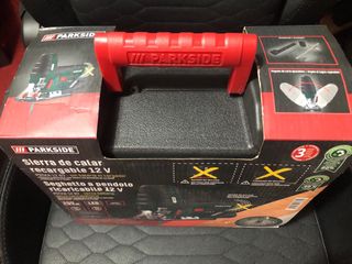 Sierra de calar 12V + cargador + batería 12V NUEVA