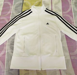 Chaqueta de Adidas.