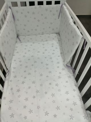 Conjunto de funda, nórdico y chichoneras para cuna