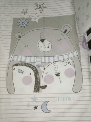 Conjunto de funda, nórdico y chichoneras para cuna