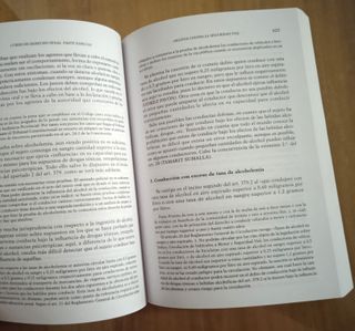 Curso de Derecho Penal Parte Especial.