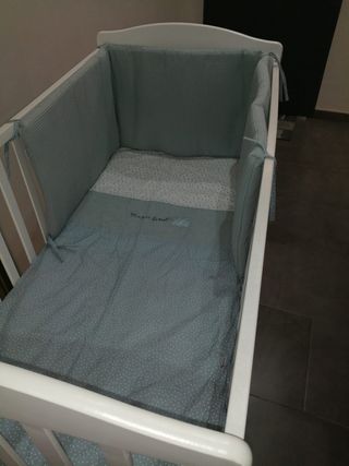 Conjunto de funda, nórdico y chichoneras verde