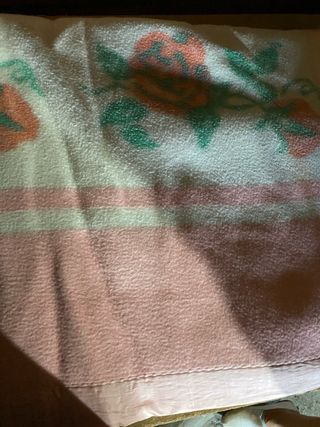Manta rosa cama de 135 cm