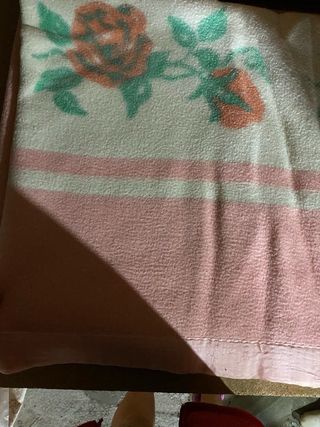 Manta rosa cama de 135 cm