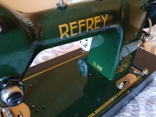 Macchina da cucire Refrey