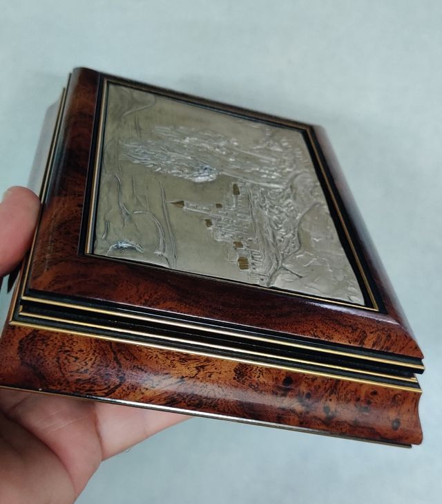 Cofanetto portagioielli vintage radica e Argento