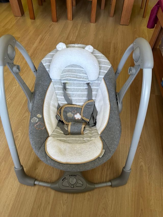 Hamaca balancin Ingenuiti con sonidos y balanceo