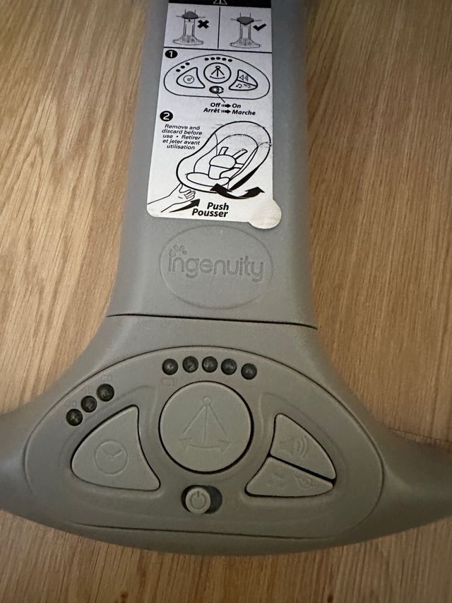 Hamaca balancin Ingenuiti con sonidos y balanceo