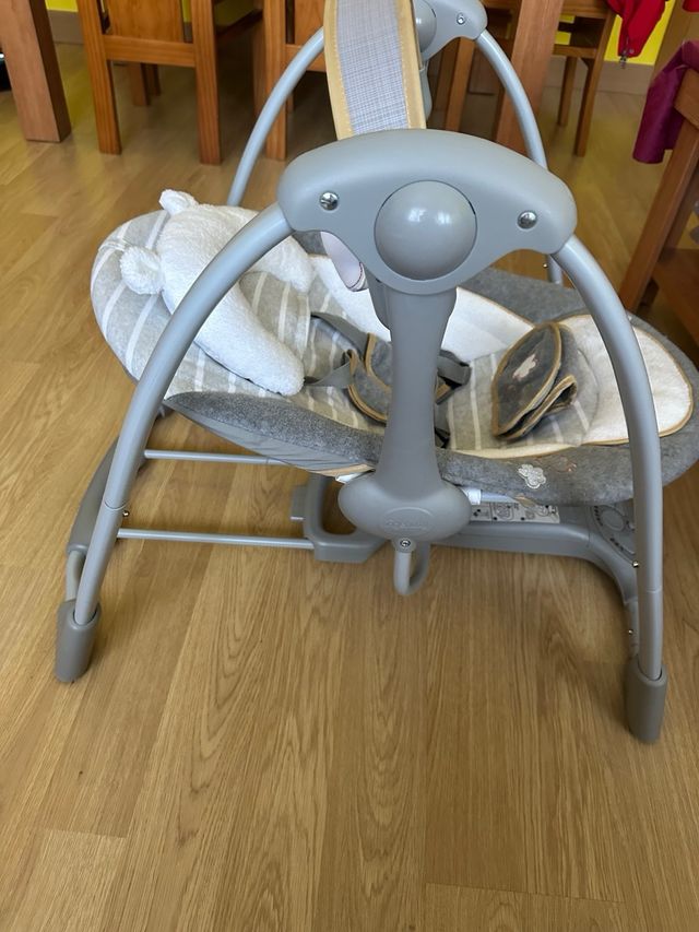 Hamaca balancin Ingenuiti con sonidos y balanceo