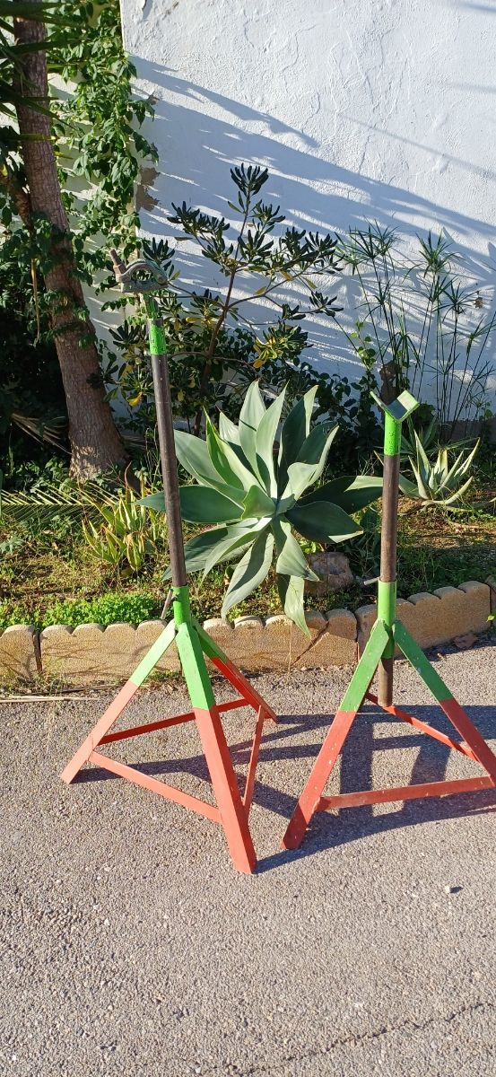 Caballetes de hierro