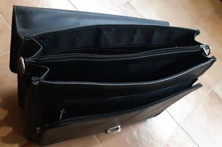 Cartera de cuero tipo profesor