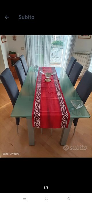 Sei sedie con tavolo e omaggio