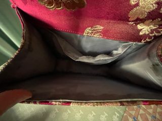 Bolso de mano de seda