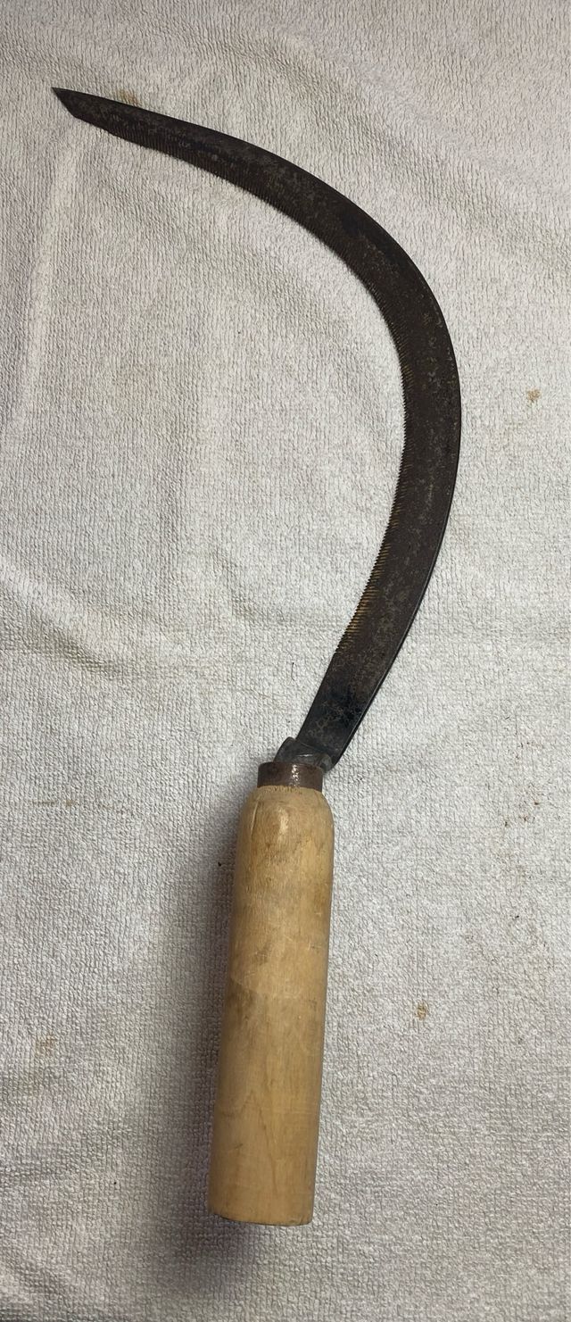 Hoz ancho 2cm x 45 cm largo. 