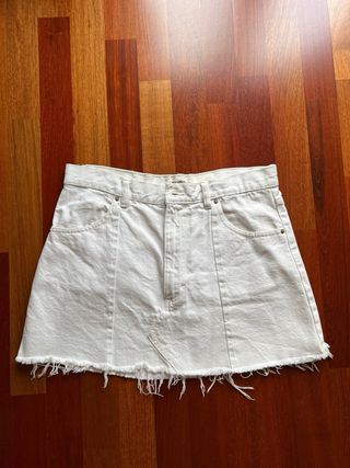 Falda vaquera blanca Pull&Bear