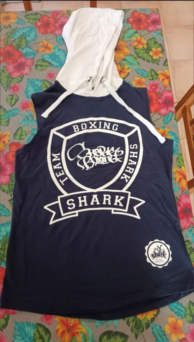 2 camisetas sharkboxing