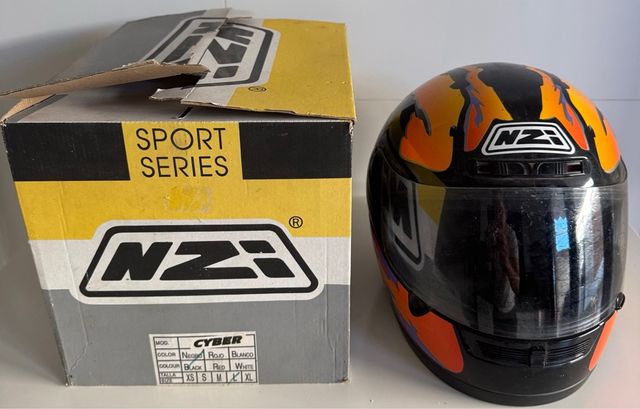 Casco de moto NZI Cyber