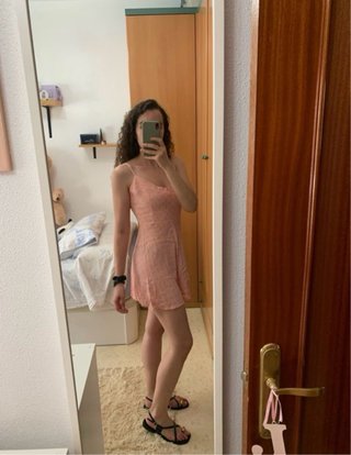 Mono corto rosa de Zara