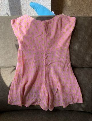 Mono corto rosa de Zara