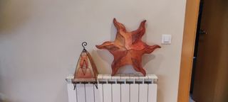 Lámpara mesa. Artesana, cuero y hierro