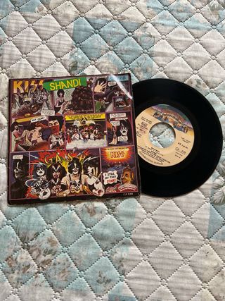 Kiss  Shandi  45 giri 