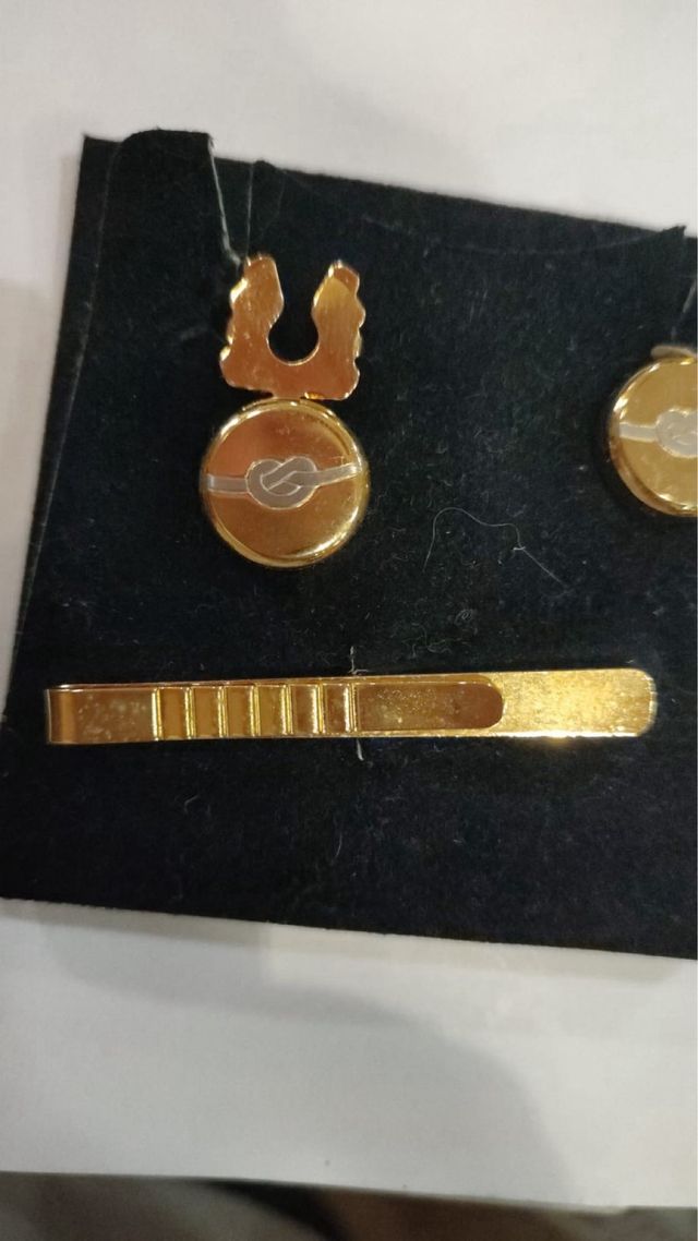 Gemelli e fermacravatta