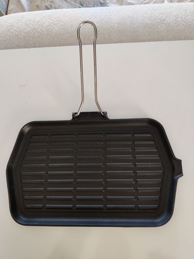 Bistecchiera in ghisa per grigliare nuova