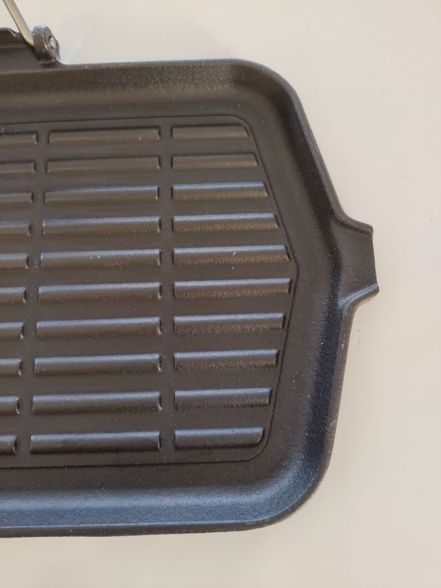 Bistecchiera in ghisa per grigliare nuova