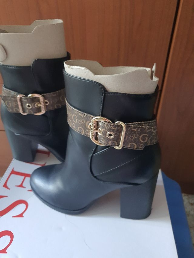 Botas Guess