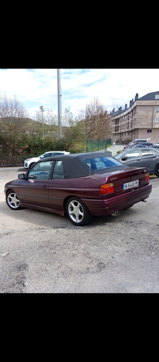 Ford Escort 1991 - foto 1