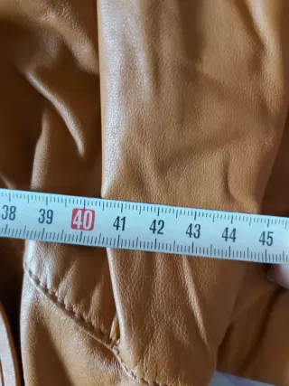 Cazadora de cuero para otoño