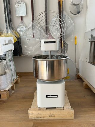 AMASADORA PARA 17KG DE MASA TOTAL