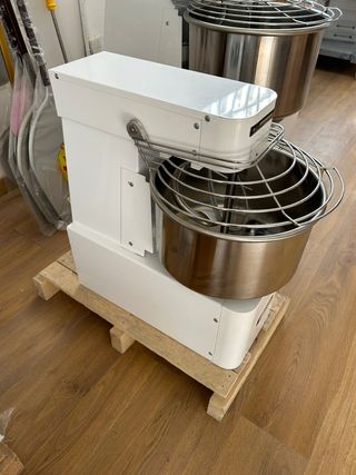 AMASADORA PARA 17KG DE MASA TOTAL