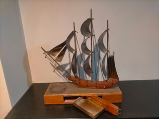 Goleta latón y Chalupa alpaca antiguas.