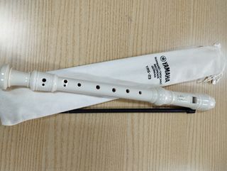 Flauto dolce Yamaha con custodia e scov