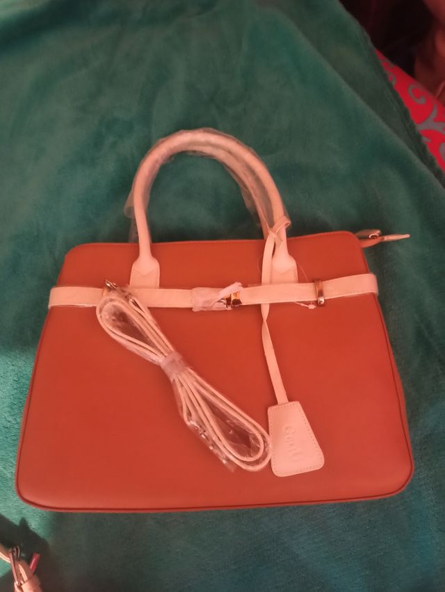 Bolso de mano y bandolera