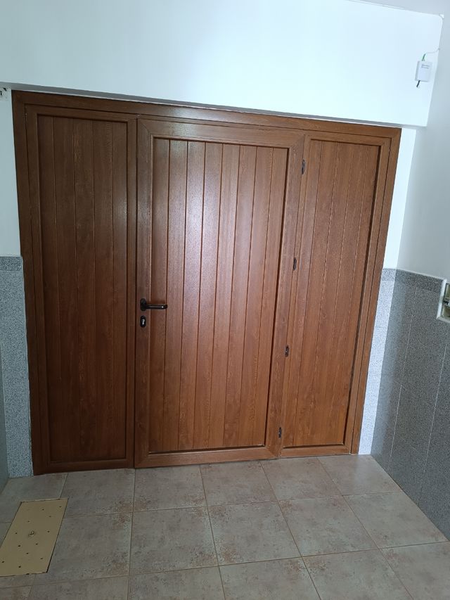 Puerta de cochera / garaje