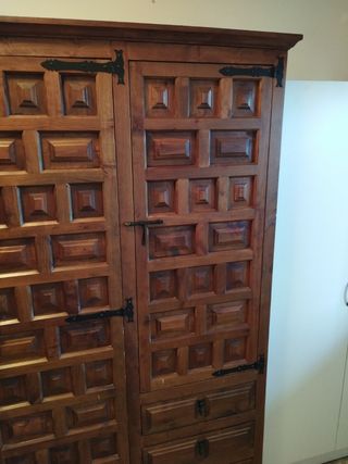 Armario castellano URGE VENTA