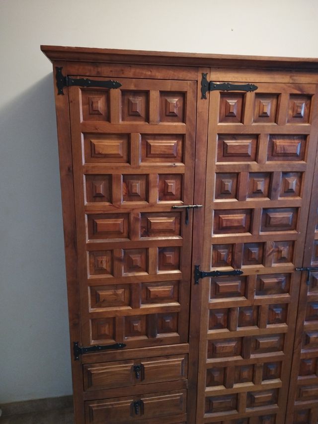 Armario castellano URGE VENTA