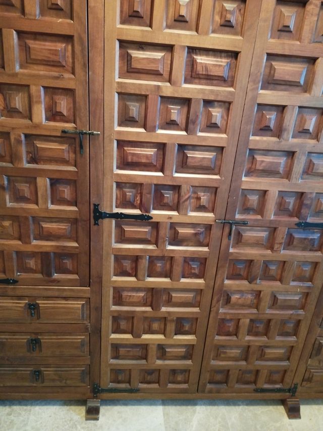 Armario castellano URGE VENTA