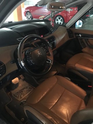 Citroen Grand C4 Picasso 2012