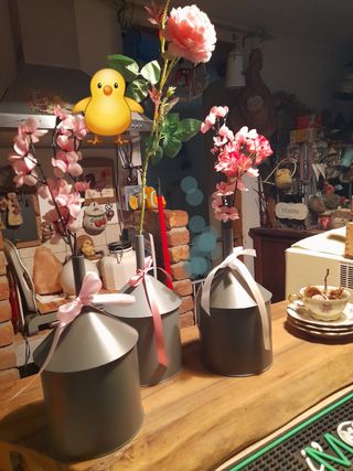 Trio vasi design in latta