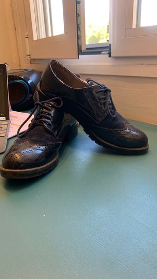 Mocasines azul marino de cordones 