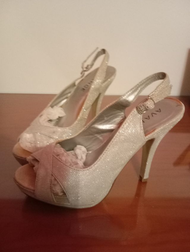 Zapatos y bolso fiesta